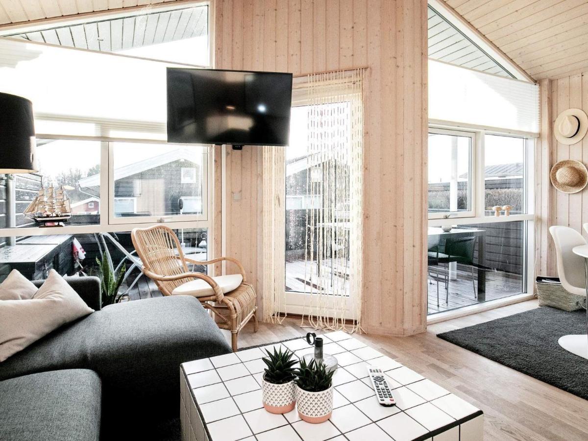 6 Person Holiday Home In Tranek R Fæbæk Εξωτερικό φωτογραφία