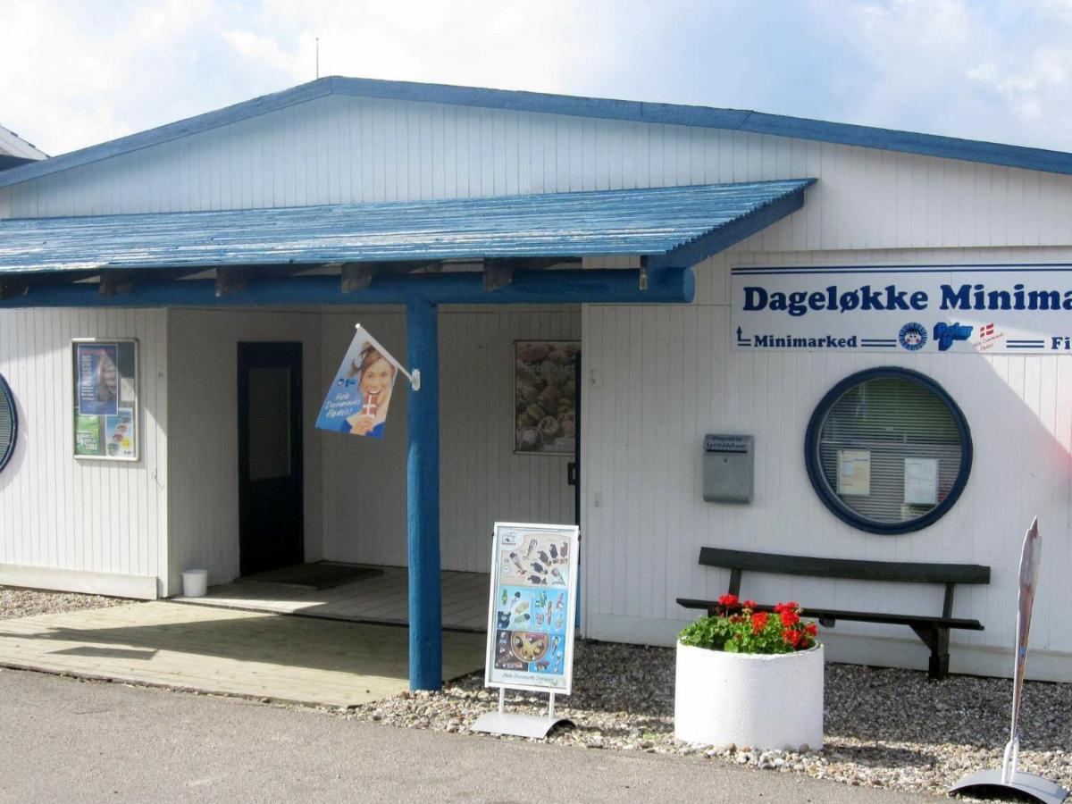 6 Person Holiday Home In Tranek R Fæbæk Εξωτερικό φωτογραφία